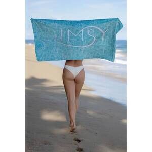 NEW IMSY beach ready large towel in paradise